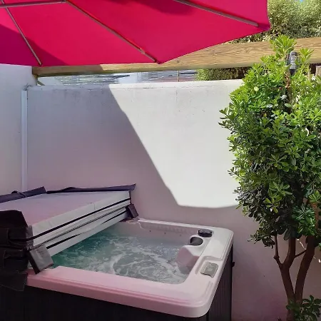 Maison 3 Etoiles A 50m Plages Iles Nature Piscine Chauffee Jacuzzi Prive Wifi Feriehus Port-des-Barques