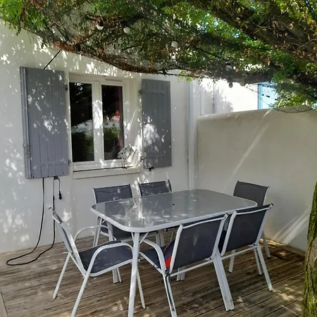 Maison 3 Etoiles A 50m Plages Iles Nature Piscine Chauffee Jacuzzi Prive Wifi Holiday home