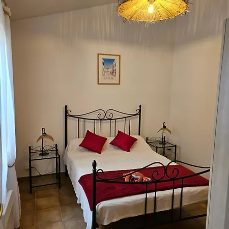 Maison 3 Etoiles A 50m Plages Iles Nature Piscine Chauffee Jacuzzi Prive Wifi Feriehus