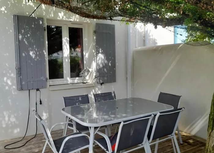 Maison 3 Etoiles A 50m Plages Iles Nature Piscine Chauffee Jacuzzi Prive Wifi 度假居